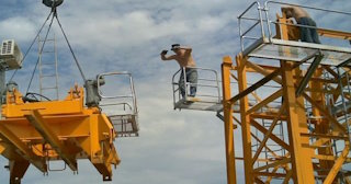 Демонтаж башенного крана в Серпухове - услуги по демонтажу от Сварной-Срп от 1574 руб.